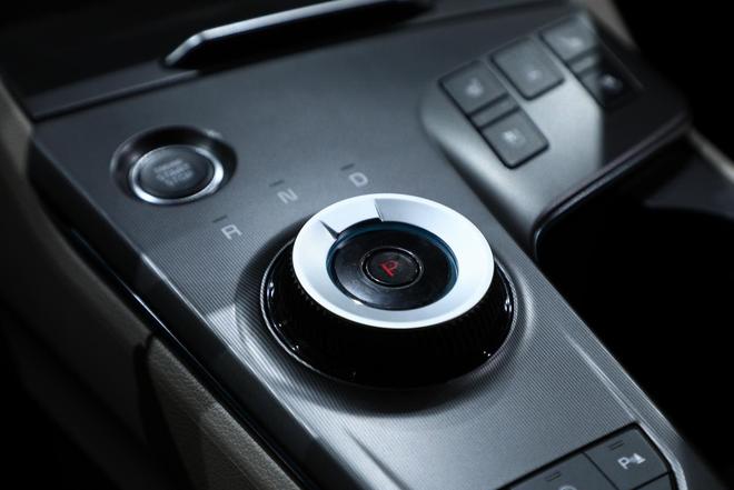 拓界 起亚携全明星车型闪耀广州车展瓦力游戏app李娜倾情代言新狮铂(图11)